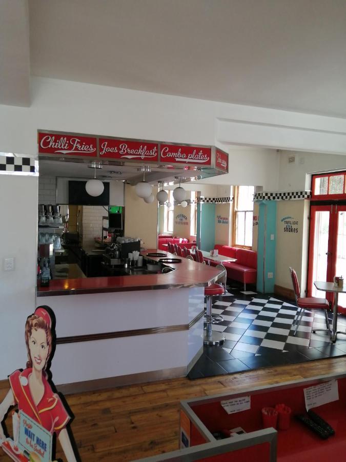 Savoy Hotel Beaufort-West Beaufort West Exterior foto